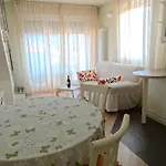 Lägenhet 2 Livelli Con Vista Di