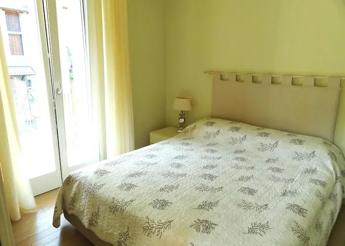 2 Livelli Con Vista Di *