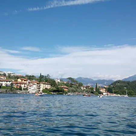 2 Livelli Con Vista Di Lägenhet Lenno