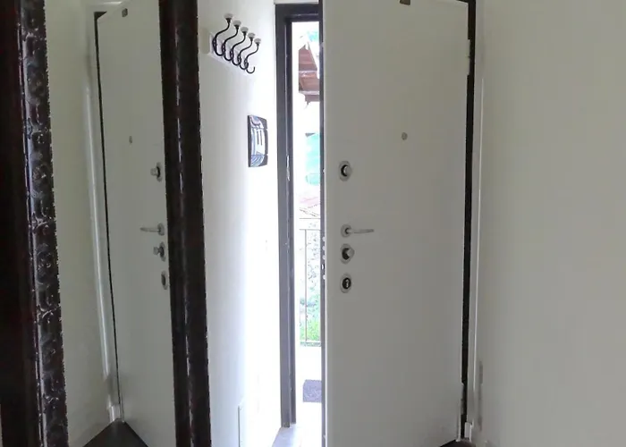 2 Livelli Con Vista Di * Lenno