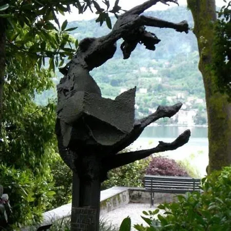 2 Livelli Con Vista Di * Lenno